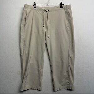 Title Nine Crop‎ Capri Cream 10